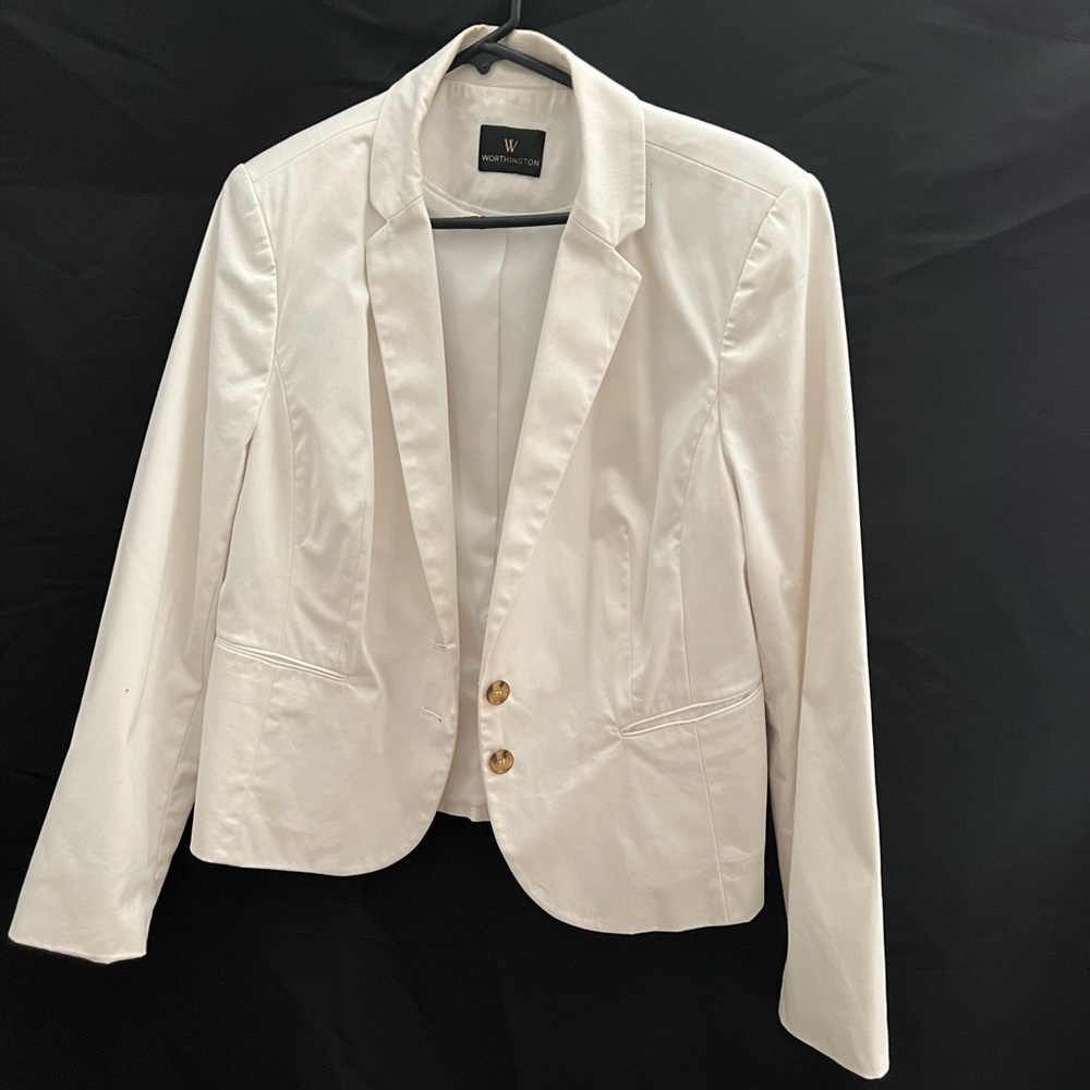 White blazer size 14